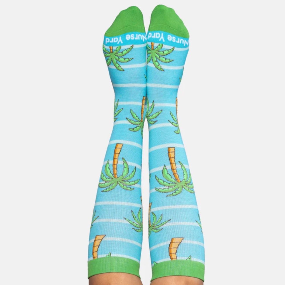 NEW Women's Nurse Yard Compression Socks Palm Tree Aqua Blue Green XXL - Picture 2 of 4